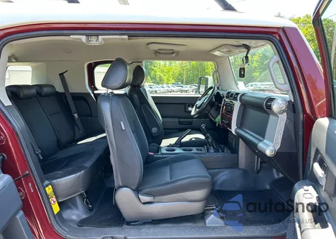 2008 Toyota Fj Cruiser z USA, uszkodzony, nr VIN JTEBU11F78K053473